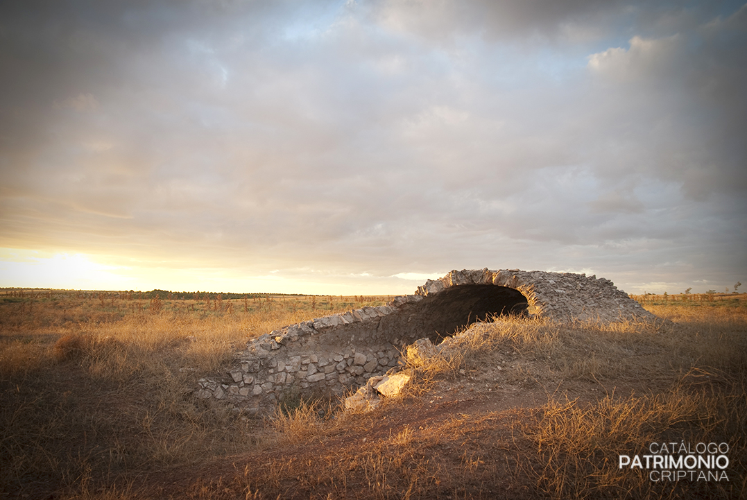 Cueva-silo del Molino hundío