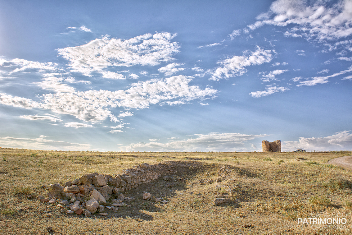 Restos de cueva-silo de molino